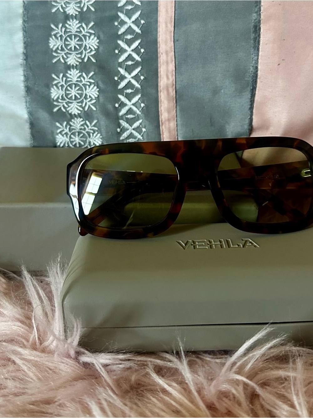 VEHLA Kaia Sunglasses